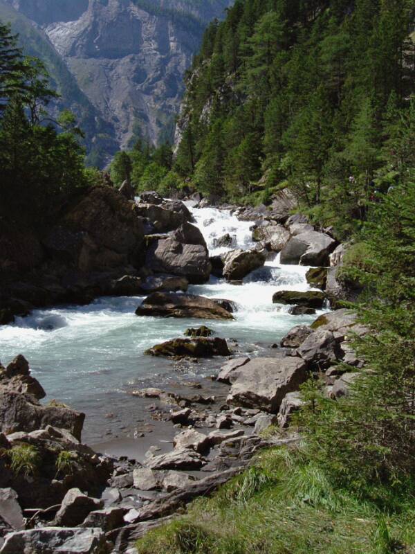 2003_0803LoetshcenPass0004