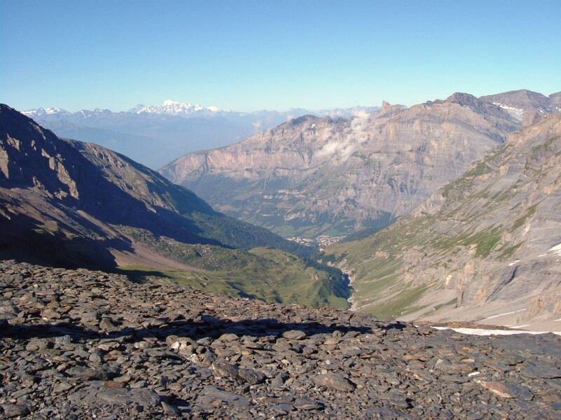 2003_0803LoetshcenPass0015