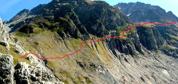 Weg zur Trifthuette. Blick von Windegg-Seite der Brücke