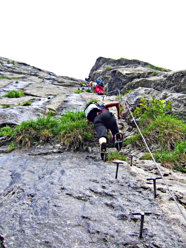 In der ersten Haelfte von Klettersteig