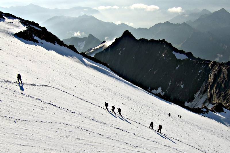 Aufstieg auf Weissmies ueber Suedost Firn