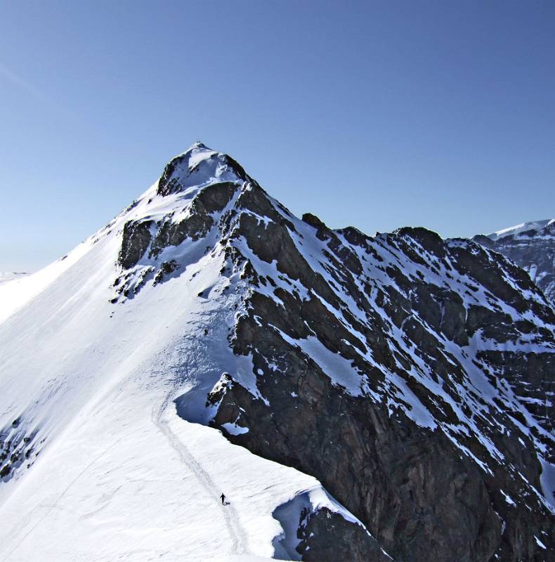 Aufstiegsroute zum Hauptgipfel Clariden