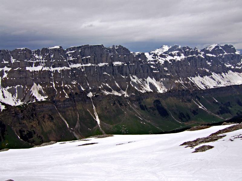 Steile Waende von Urnerboden