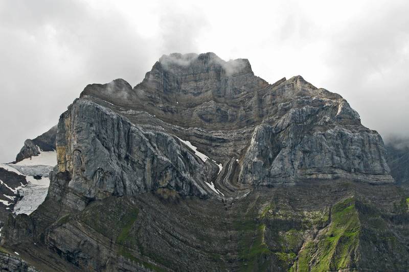 Noch ein Mal Vrenelisgaertli, der Hauptgipfel von Glaernisch. Dies Mal der