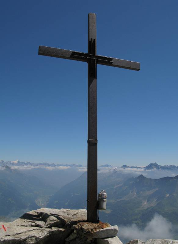 Gipfelkreuz von Pizzo Lucendro