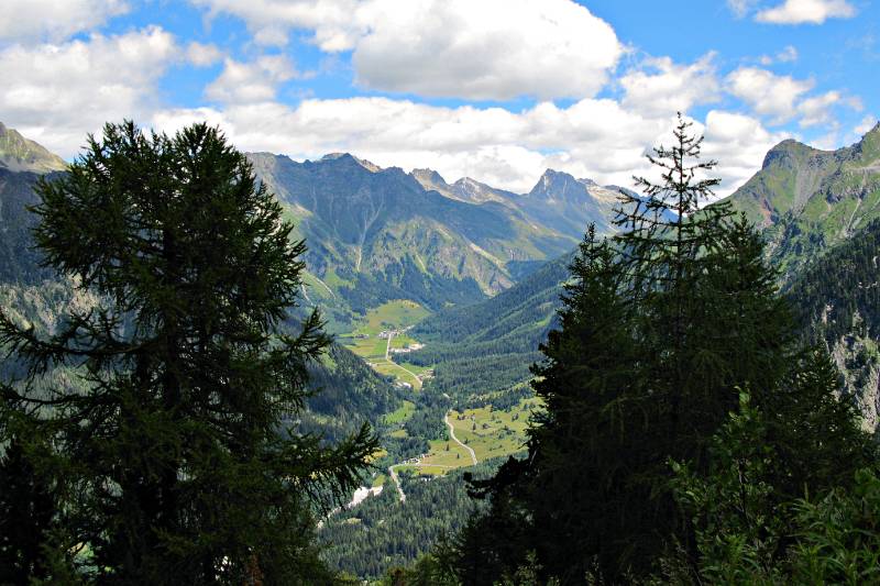 Bergell. Blick Richtung Malojapass.