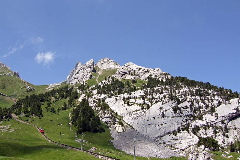 Galtigentuerme am Pilatus mit Zahnradbahn