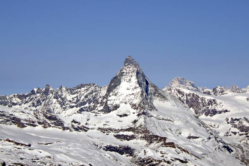 Matterhorn mit Hoernligrat vorne