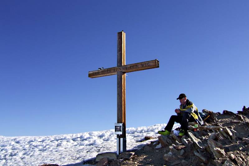 Gipfelkreuz von Sustenhorn