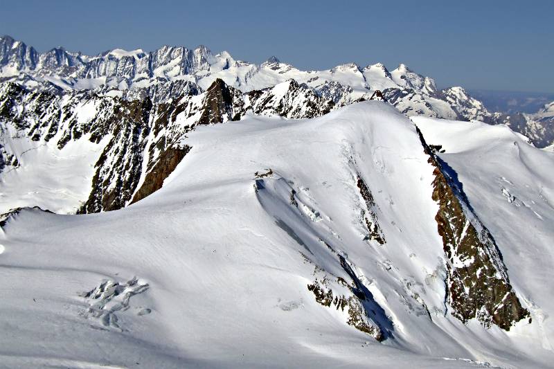 Gwaechtenhorn und Berner Alpen im Hintergrund