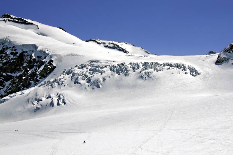 Aufstiegsroute auf Sustenhorn von Tierberglihuette aus