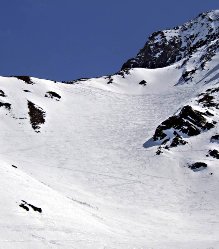 Blick zurueck zum Pass bei der Abfahrt