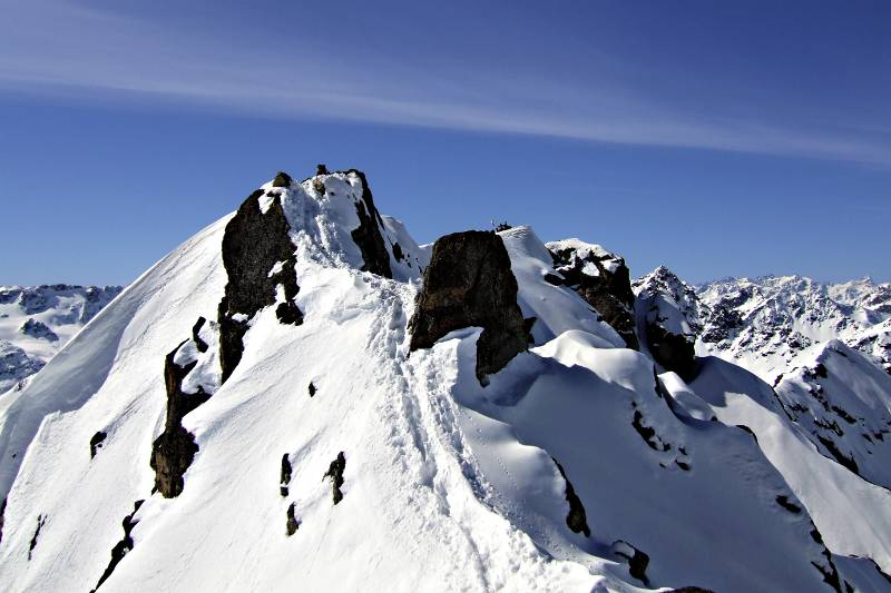 Blick zum Hauptgipfel vom Vorgipfel aus