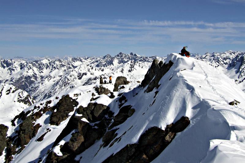 Blick vom Hauptgipfel zum Vorgipfel