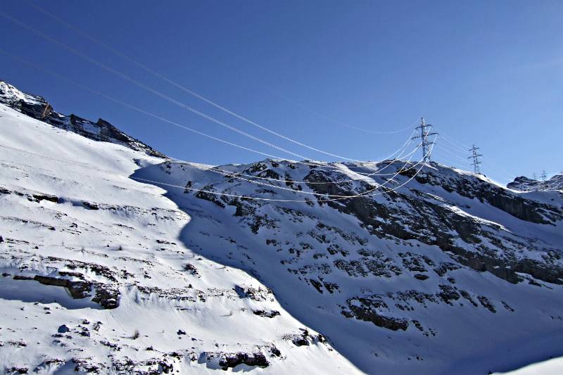 Industriefalten auf dem Gesicht von Gemmipass