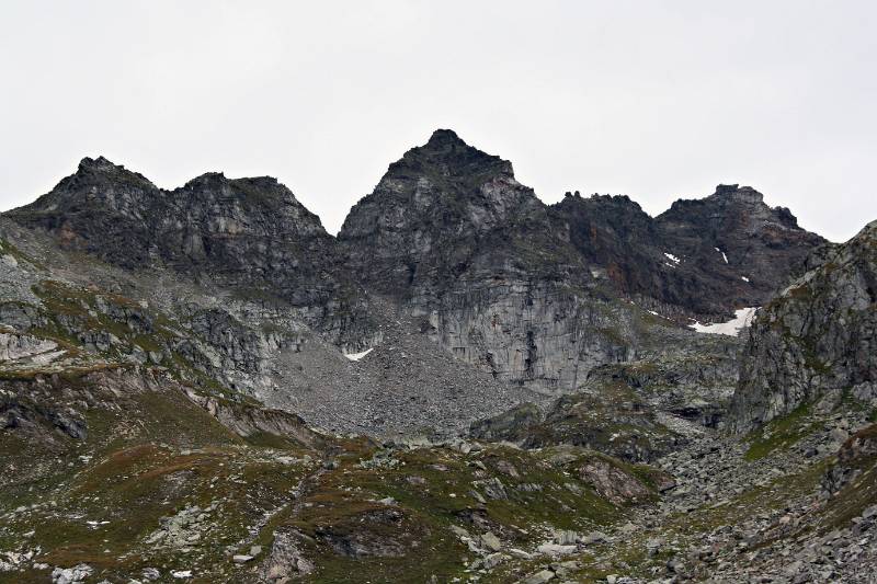 Offenhorn. Es gibt eine Plaisir Tour auf Offenhorn von Binntalhütte