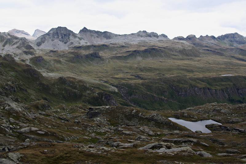 Die Italienische Seite. Es gibt Wanderroute über Albrunpass zur Margariolihütte. Diese