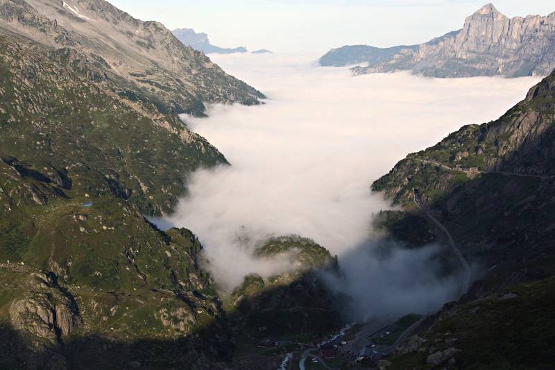 Steingletscher wird bald vom Nebel überrollt