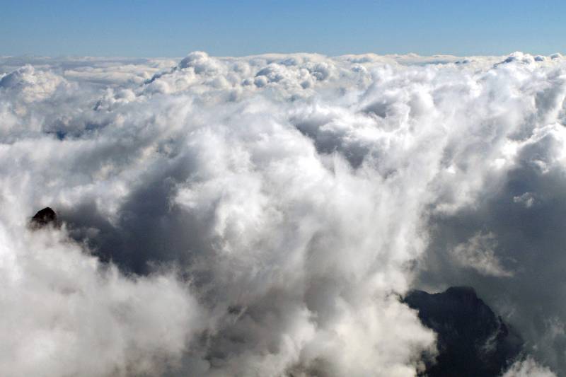 Wolkenmeer über den Berge vom Gr. Spannort