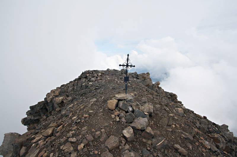 Das Gipfelkreuz von Engelberger Rotstock