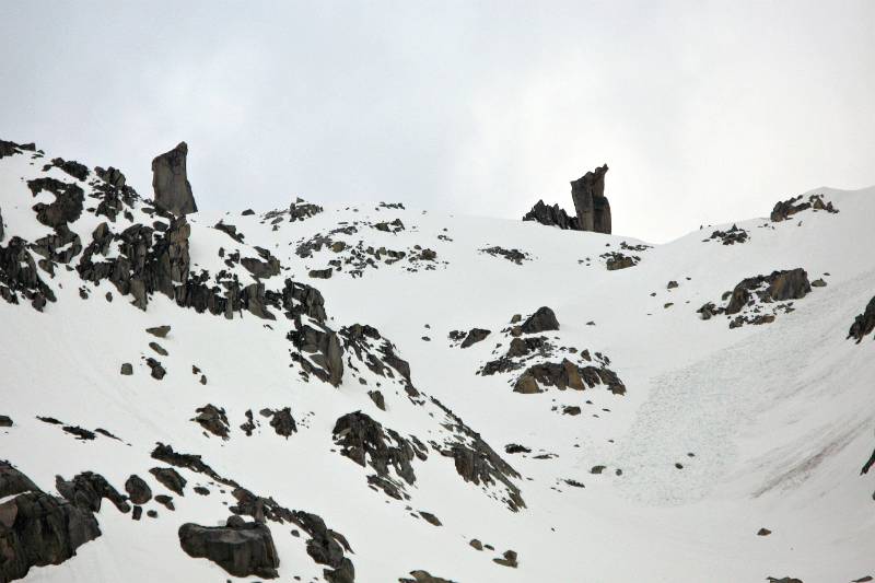 "Zwei Kamellen" markeiren die Aufstiegsrichtung zum Chli Bielenhorn