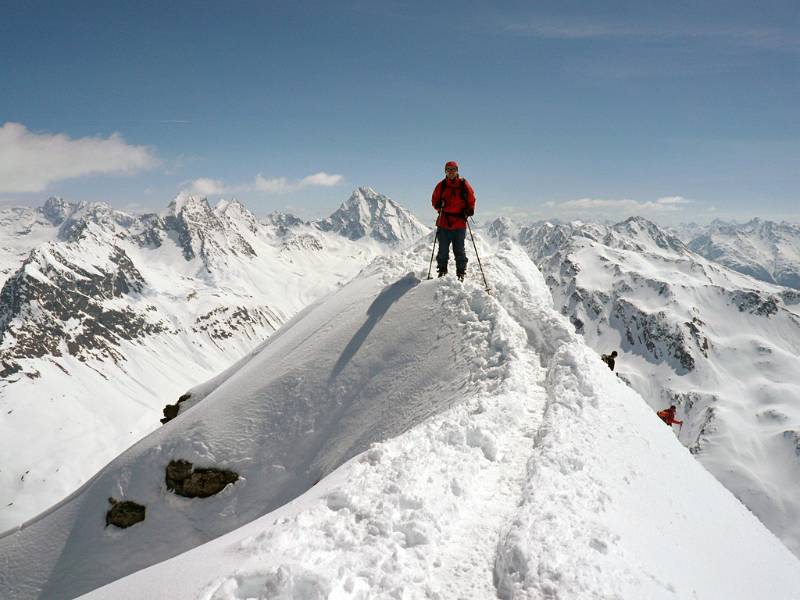 Auf dem Gorihorn mit Piz Linard im Hintergrund