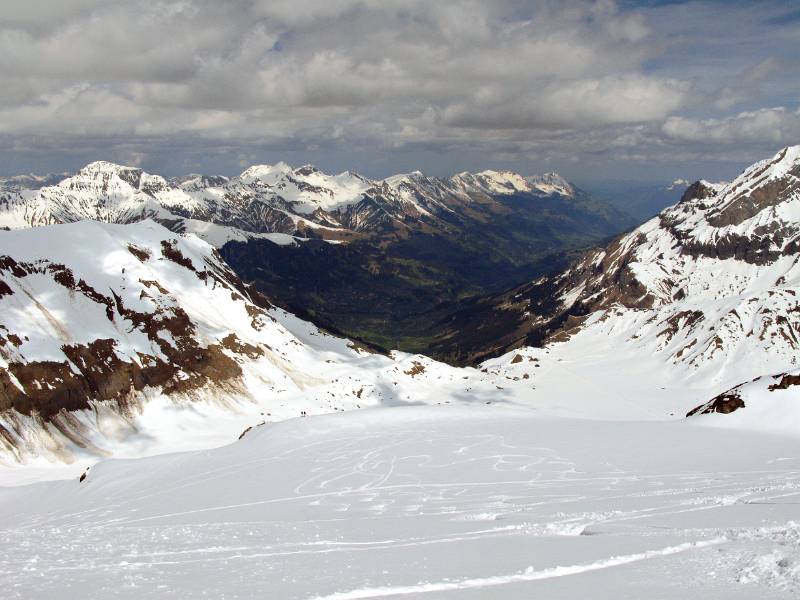 Unten ist Adelboden