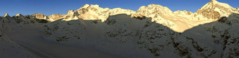 Panorama von Fornohütte Von links nach rechts: Torrone Orientale; Torrone Centrale;