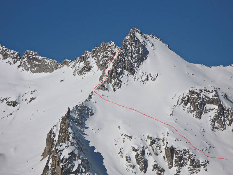 Piz Cacciabella und ein Teil der Sommerroute zum Pass Cacciabella Sud