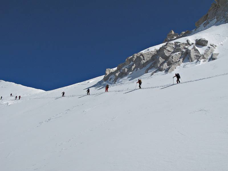 Passo dal Cantun wird nicht bestiegen. Es wird den Hang traversiert