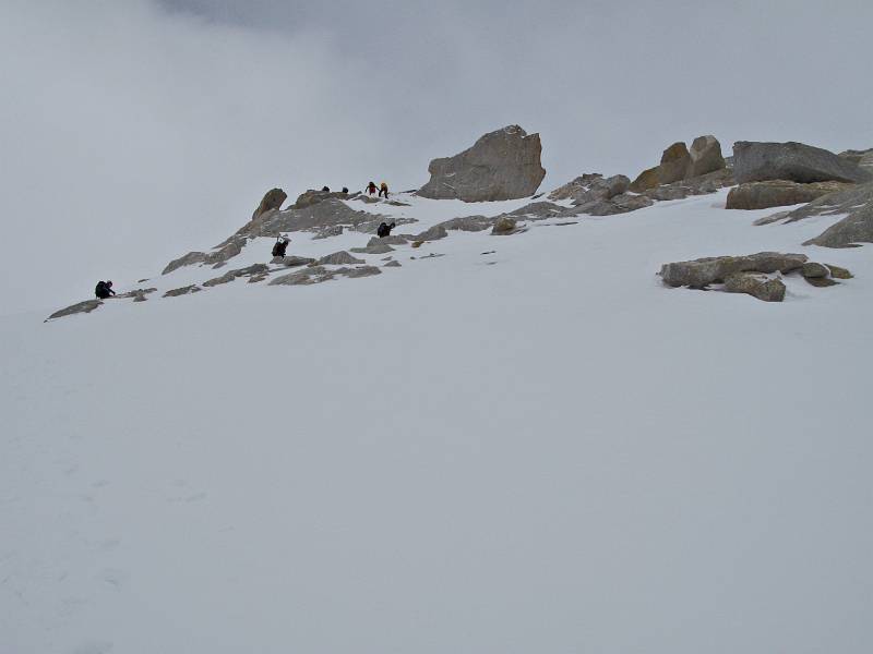 Der Gipfel in Sicht. Das Wetter verschlechtet sich