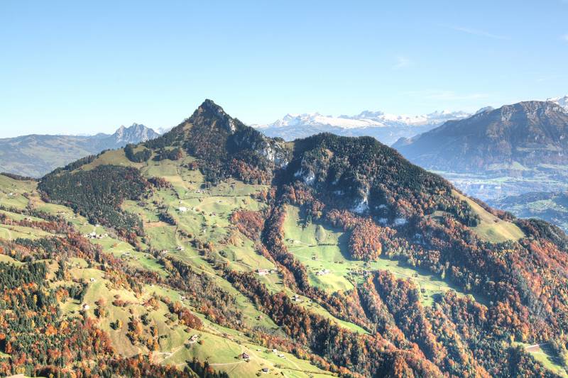 Gute Bekannte - Rigi Hochflue gegenüber