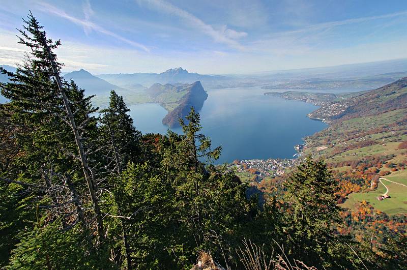 Und so sieht Vierwaldstättersee vom Gipfel aus