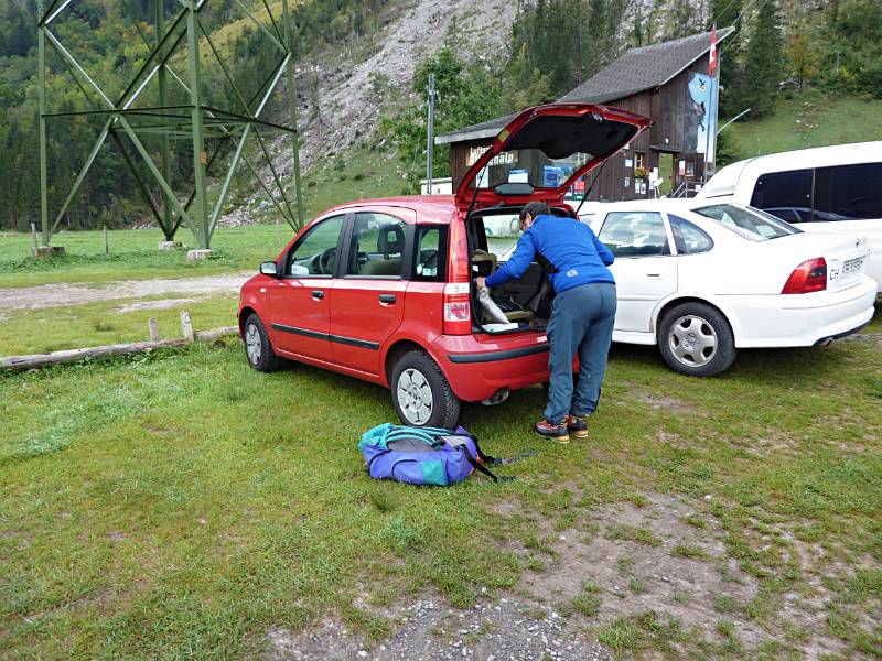 Start bei Talstation der Allmenalp-Bahn