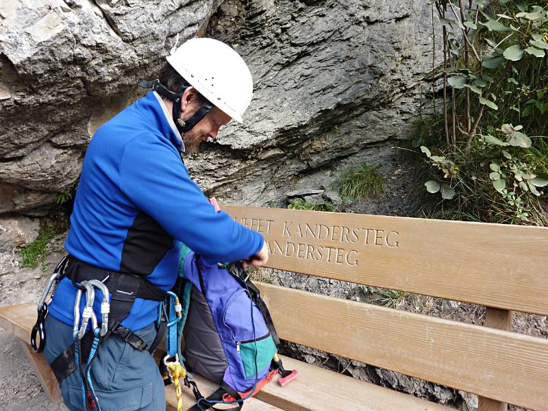 Schöne Bank am Start von Klettersteig