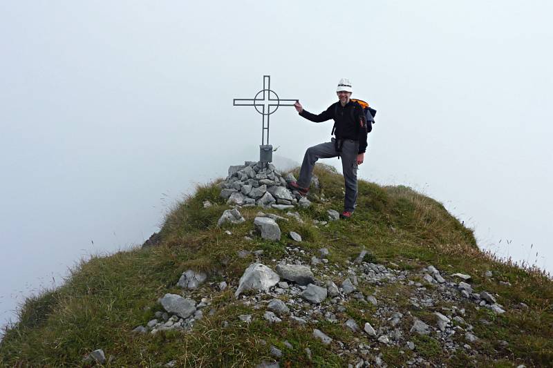 Auf dem Gipfel von Brünnelistock