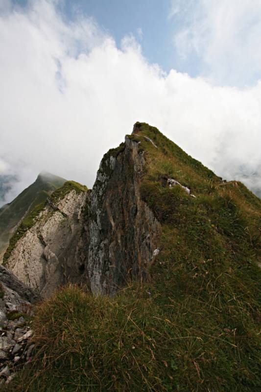 Auf dem Grat von Fluebrig. Blick Richtung Turner