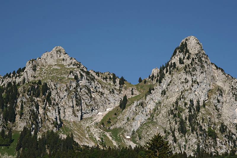 Kl. Mythen links und Haggenspitz rechts von Brunni aus