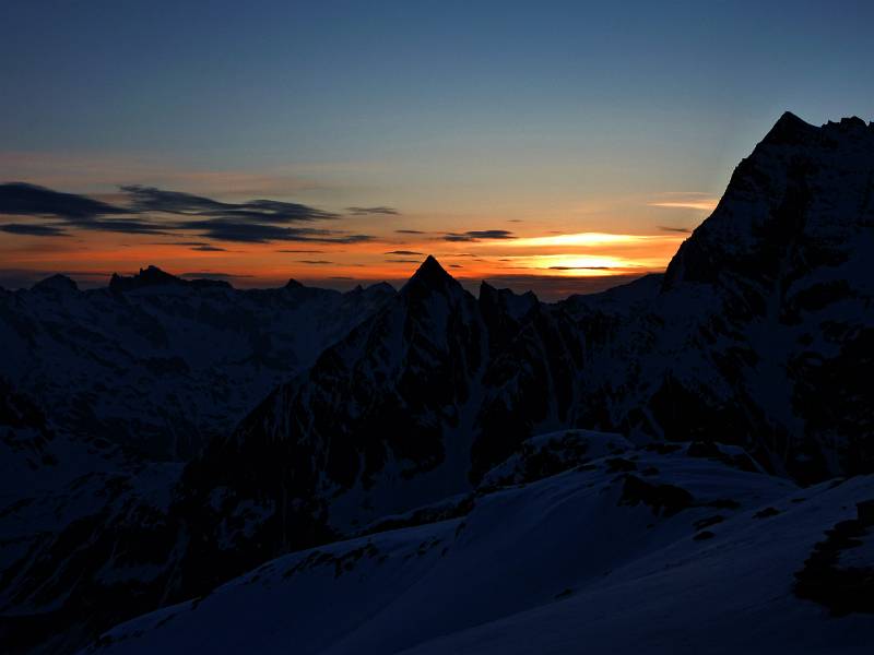 Sonnenaufgang über Sustenspitz und Chli Sustenhorn