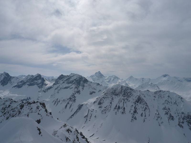 Blick Richtung Piz Kesch. Foto von Peter