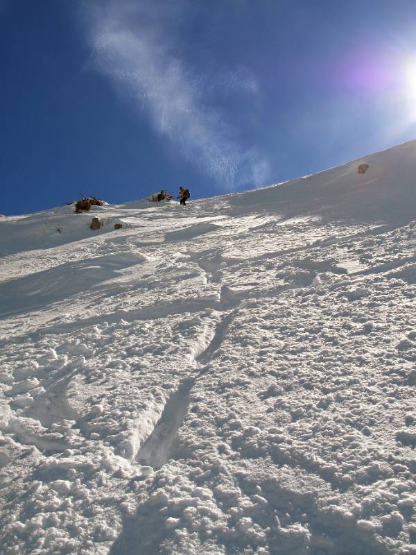 Tiefer Schnee in der Abfahrt