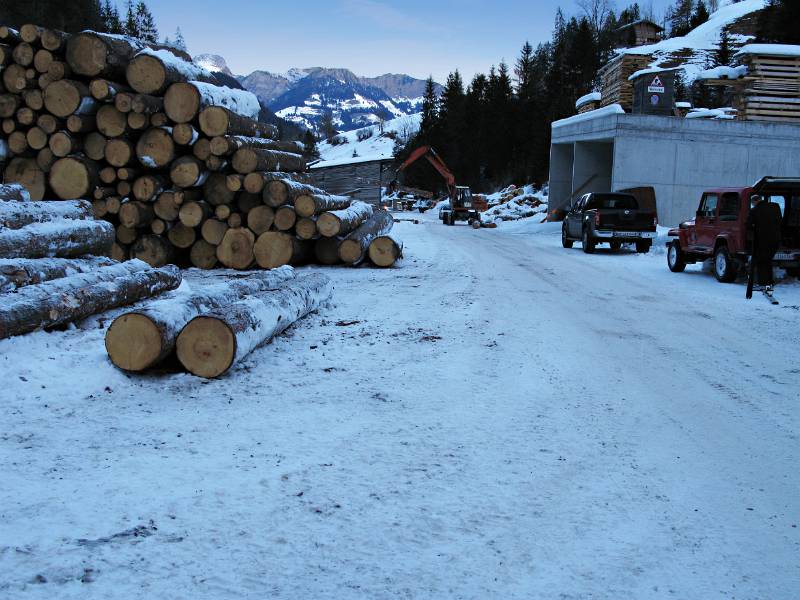 Start bei der Sägerei in Chirel auf 1080m