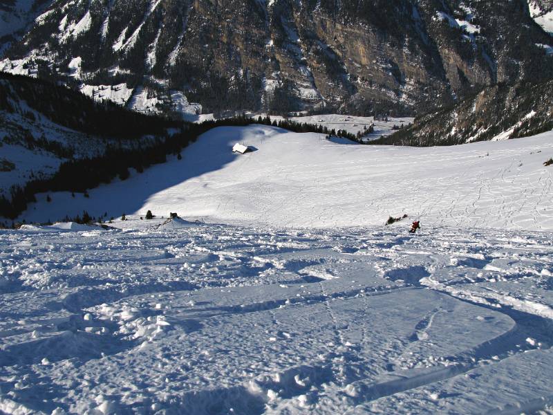 Tiefer Schnee in der Abfahrt