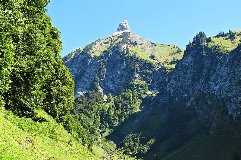 Letztes Blick auf Zindlenspitz bereits in der näher von Wägitalersee