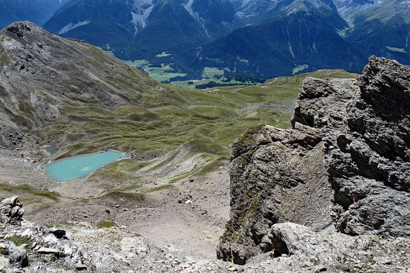 Blick ins Tal vom Gipfelgrat aus