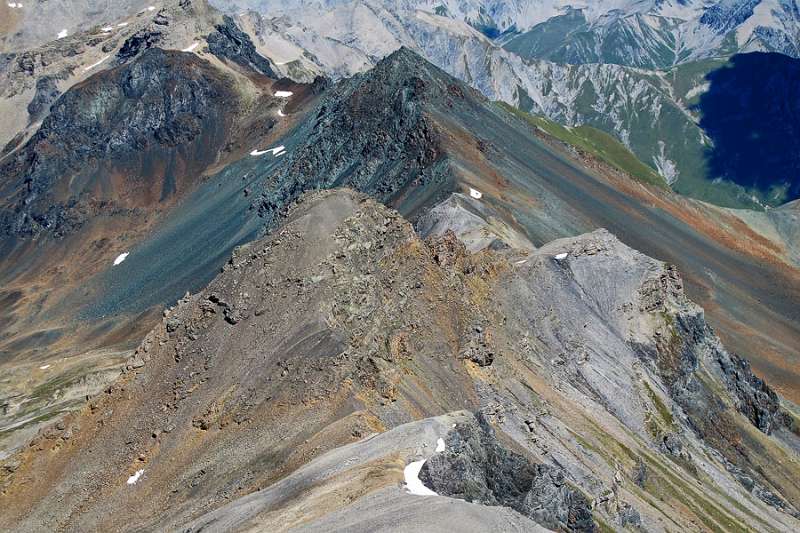 Das schöne, farbige Gestein von Piz Nair