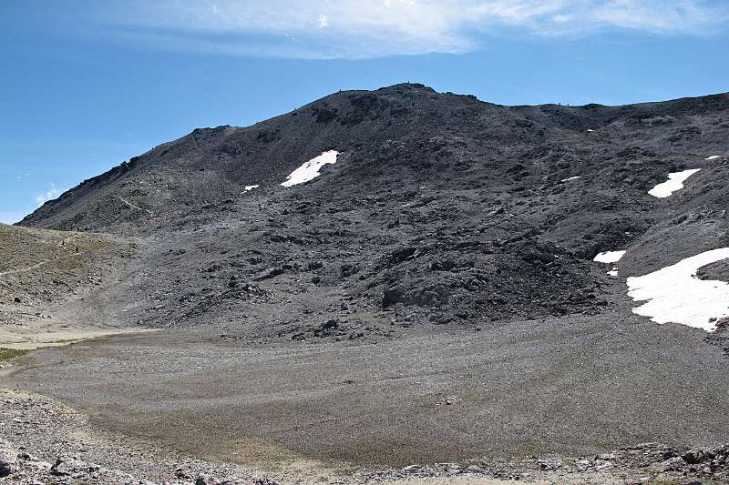 Blick zurück auf Piz Umbrial von Abstieg aus