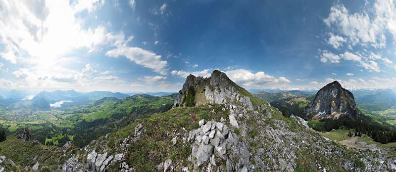 360° Panorama von Kleiner- und Grosser Mythen