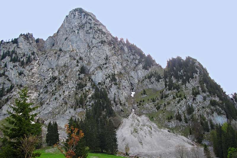 Gr. Mythen und der Einstieg in die Chalbstöckli-Route