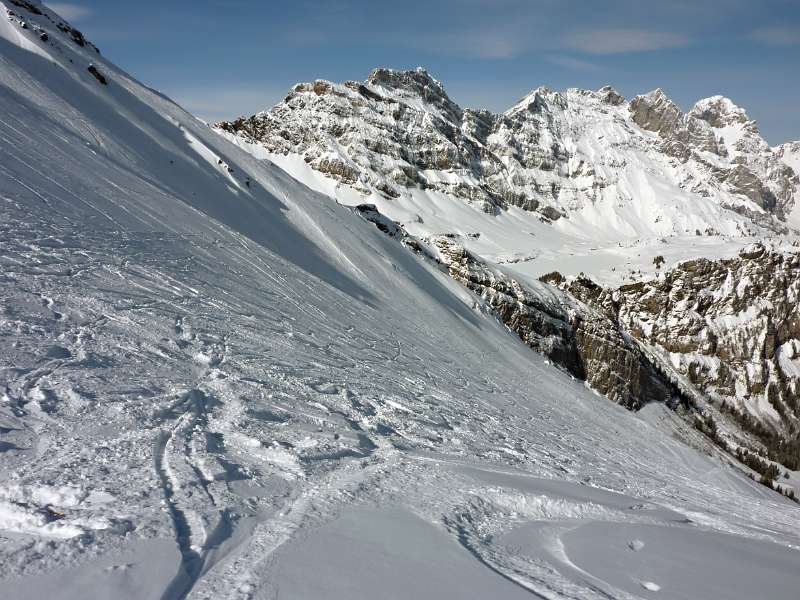 Blick Richtung Graustock von Laub-Abfahrt aus